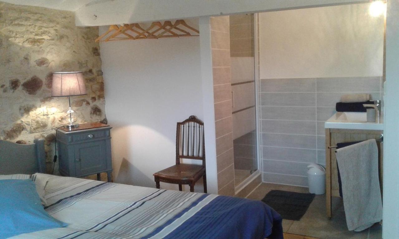 Gîtes Lalaurie Sauveterre-la-Lémance Exterior foto